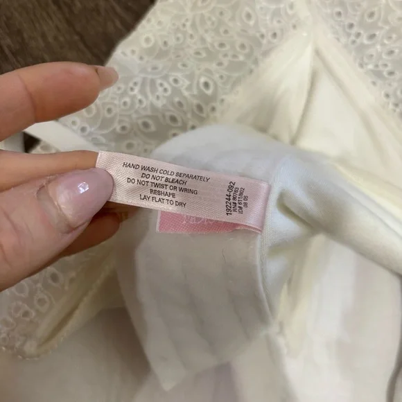 Vintage 2005 Victoria’s Secret White Lace Eyelet Corset Top Size 36C - Picture 6 of 6